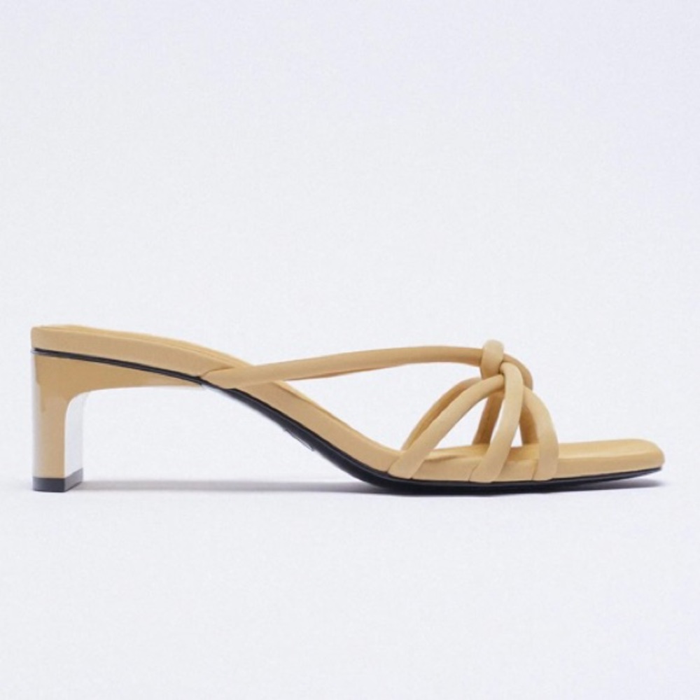 ✅🌹Zara Sandals with Knot Details. - Picture 2 of 7